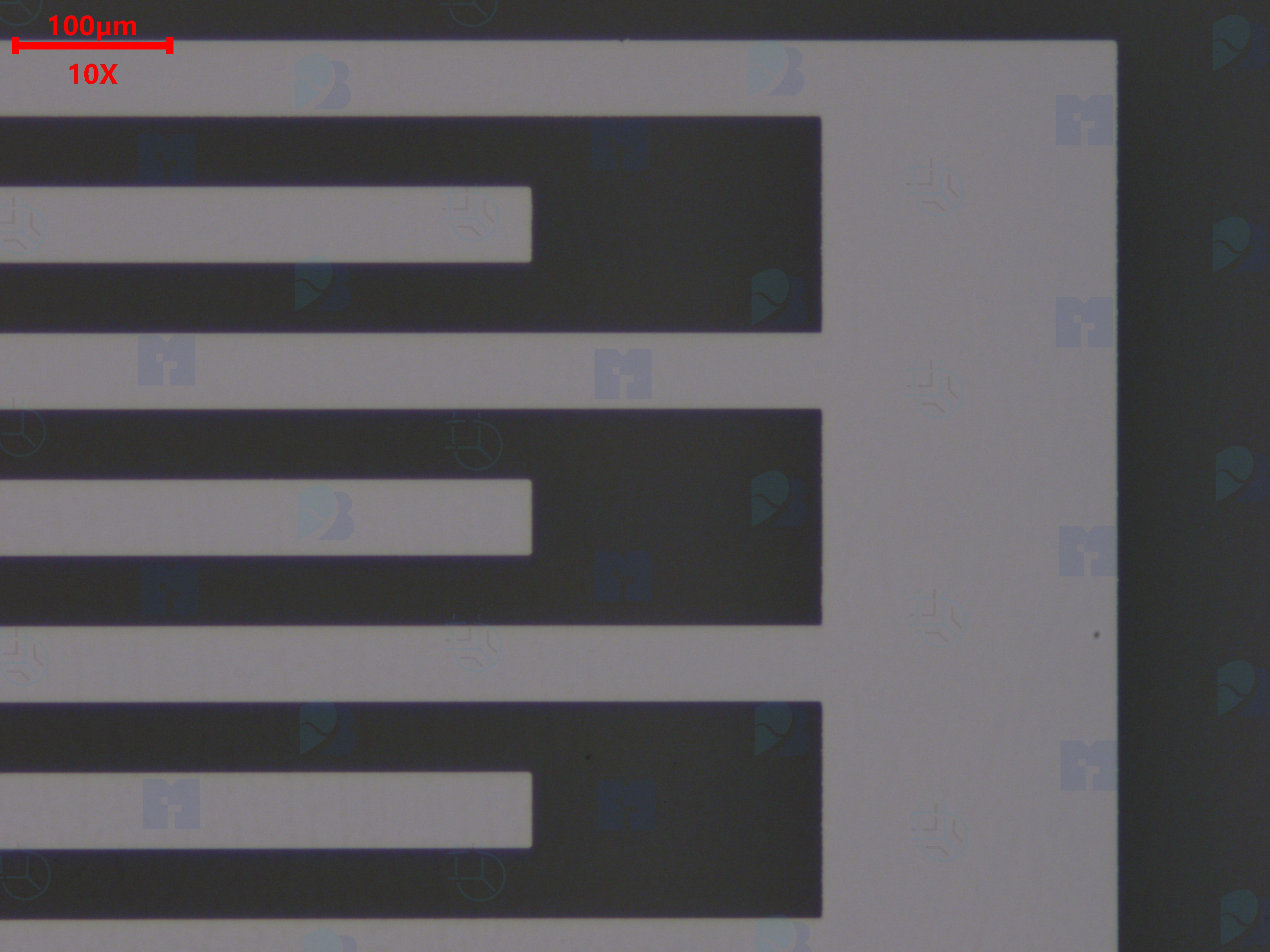 硬质衬底上金属结构