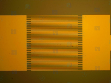 硬质衬底上金属结构